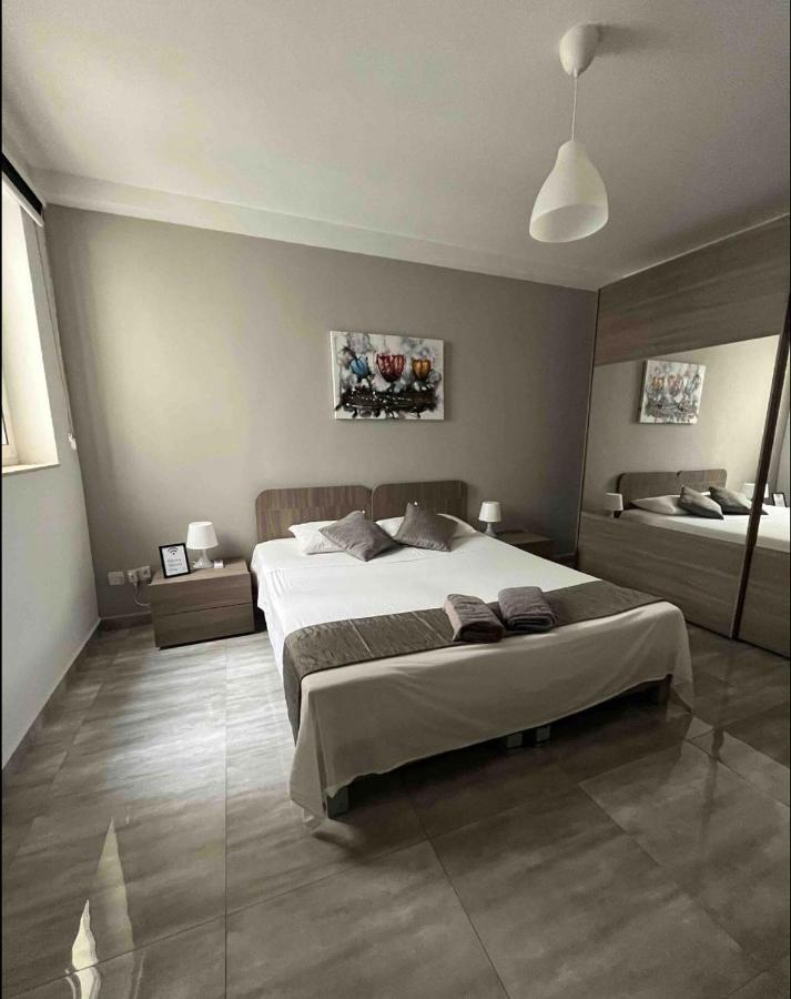 F10 Modern And Bright Apartment In Malta Msida Exterior photo
